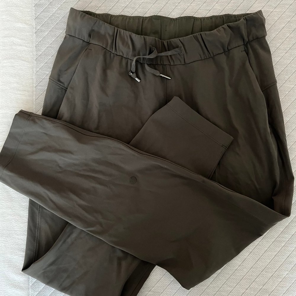 Dark Olive On The Fly Pant Sz. 6